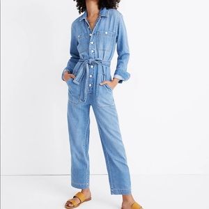 Madewell Denim Tie-Waist Jumpsuit in Cosgrove Wash